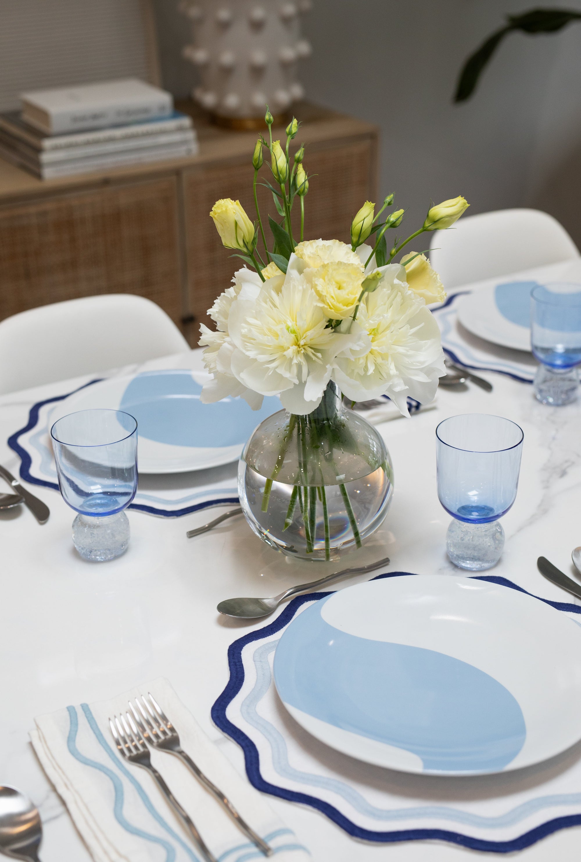 MISETTE Colorblock Embroidered Linen Placemats in Blue (Set of 4)