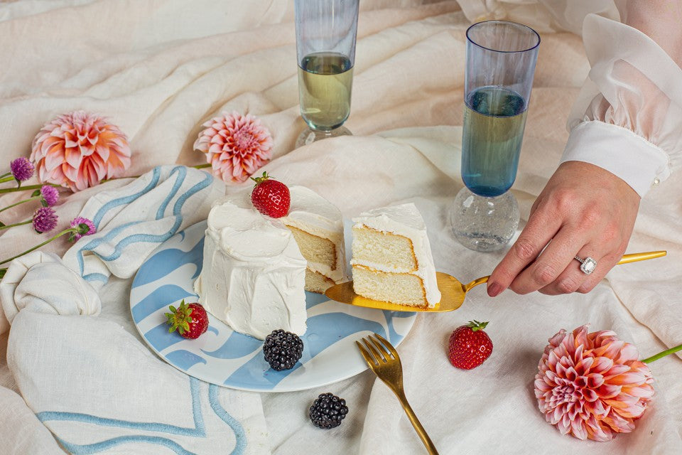 MISETTE Colorblock Embroidered Linen Napkins in Blue (Set of 4)