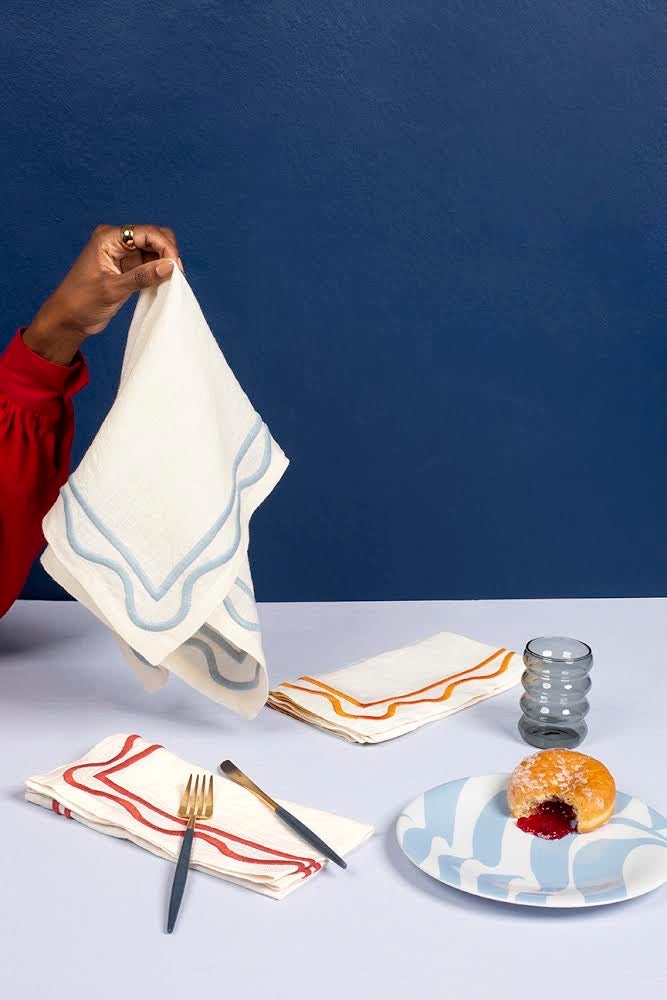 MISETTE Colorblock Embroidered Linen Napkins in Blue (Set of 4)