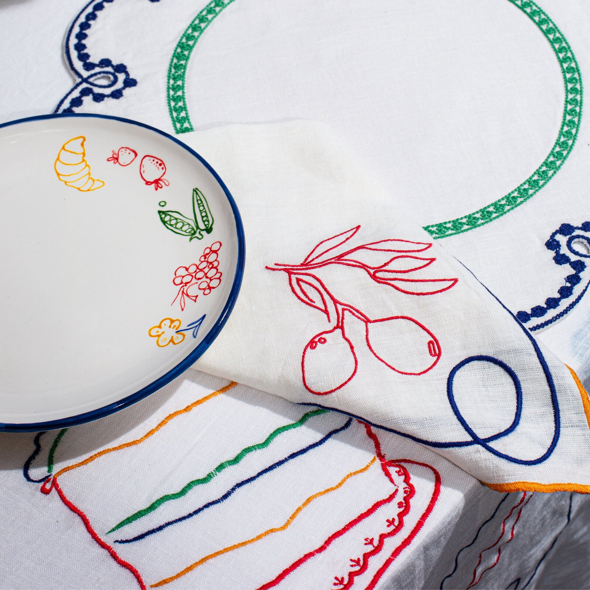 MISETTE Fête Embroidered Linen Napkins (Set of 4)