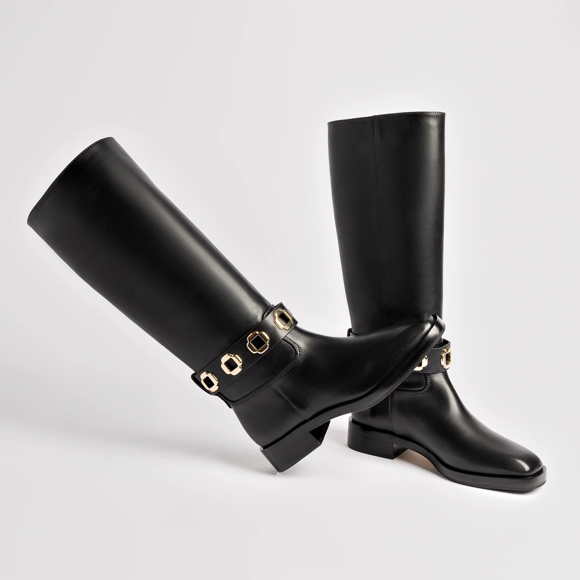 LARROUDÉ Milan Flat Boot In Black Leather