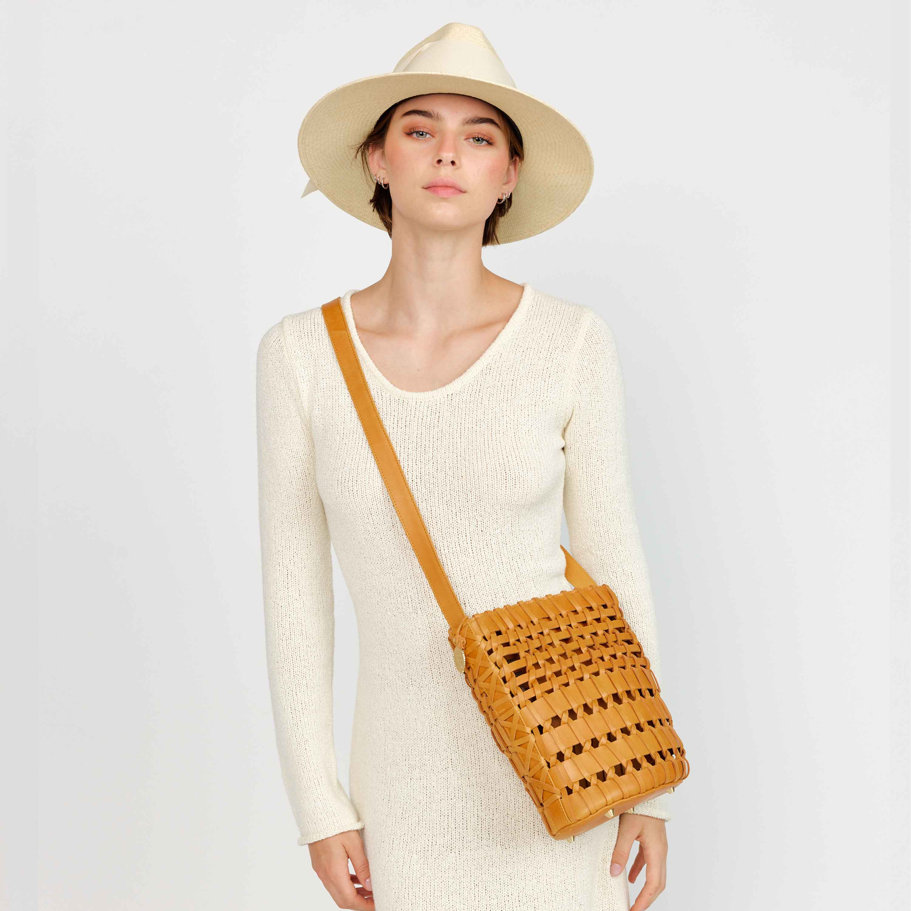 FREYA Matrix Bucket Bag, Caramel