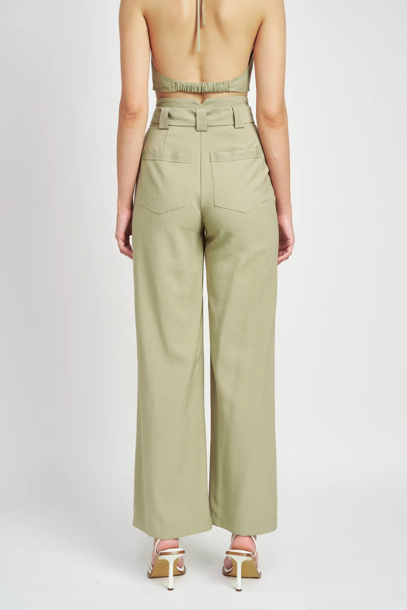 Juliette Pant, Sage