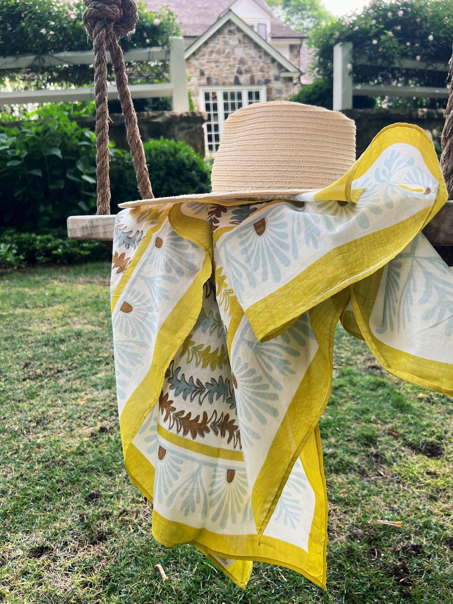 MAISON VENU | Leyla Sarong